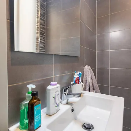 Mel 4 Seaview 2bed Ph In Ghadira By Homely דירה מליאהה